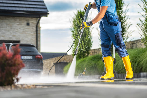 Best Sidewalk and Walkway Cleaning  in De Witt, NY